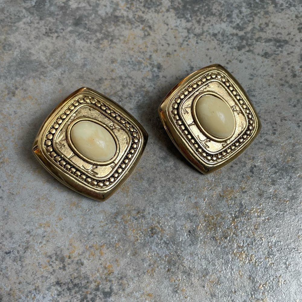 Vintage Western Stone Earrings